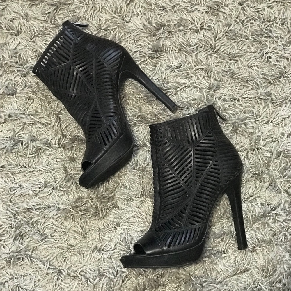 BCBGeneration leather geometric pumps - BLACK